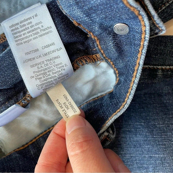 J. Crew Petite Vintage Straight Jeans in Ripped and Repaired Size 28P K3416 - Picture 9 of 13